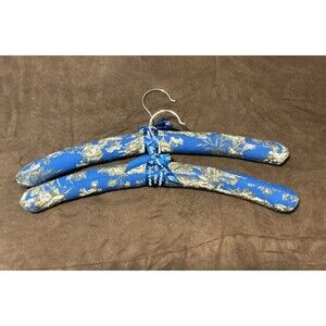 Vintage Americana By Sharif Quilted Padded Fabric Clothes Hangers Blue Toile 2pc